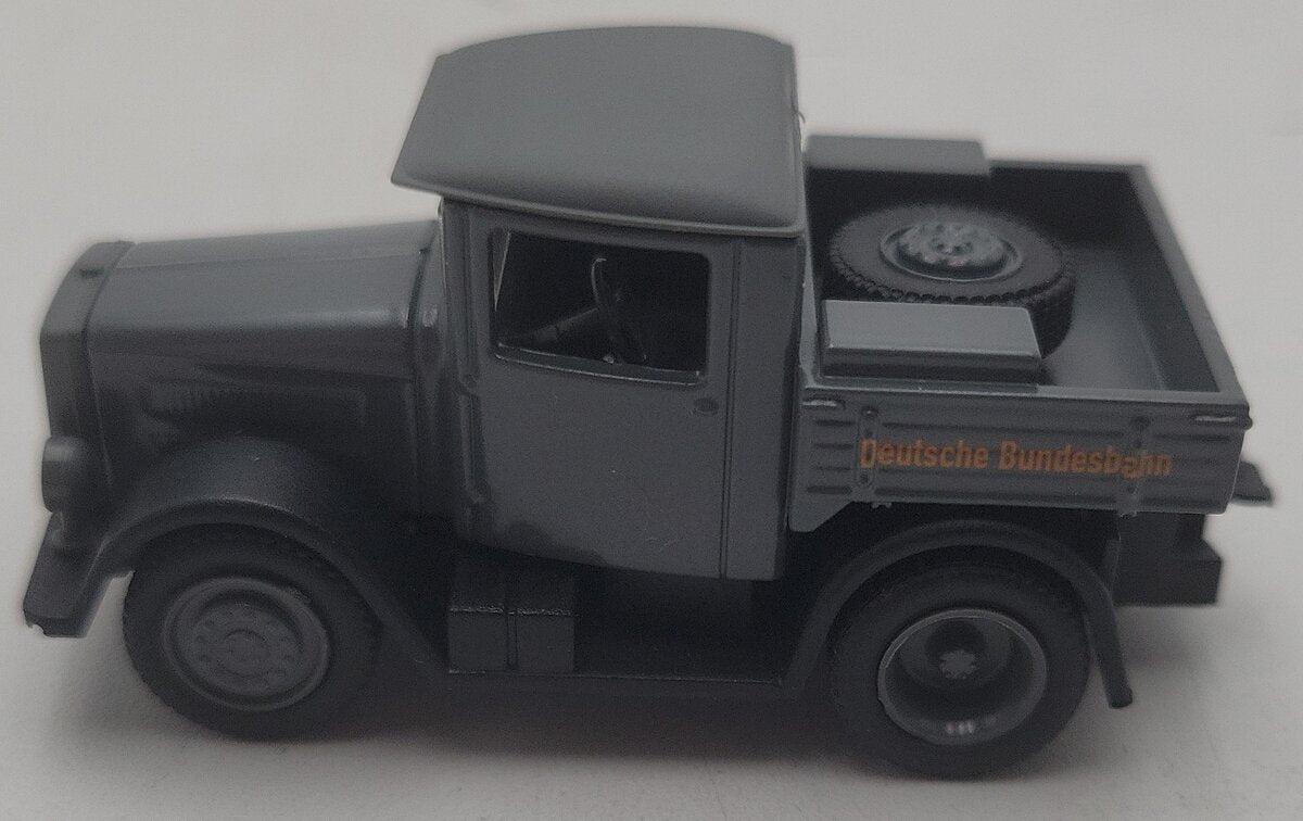Marklin 46819 HO Sliding Wall Boxcar with a Kaelble and a Culemeyer Trailer LN/Box