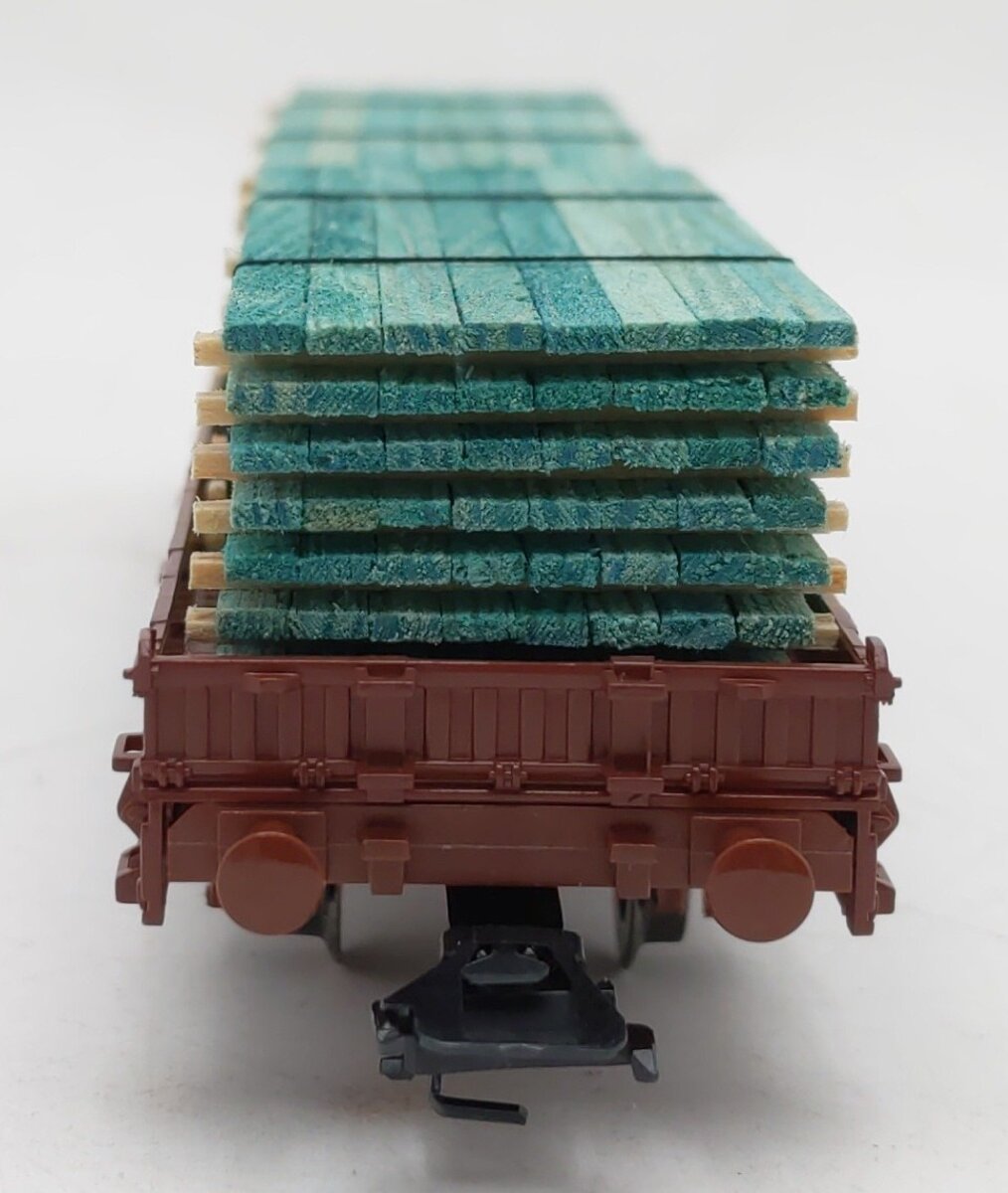 Marklin 46975 HO Scale DB Gondola w/Stakes And Wood Load EX/Box