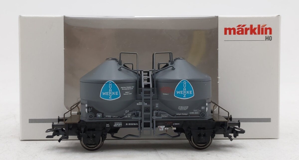 Marklin 46619 HO Quarz-Werke 3-Rail Covered Hopper/Silo No Brakeman's Platform EX/Box