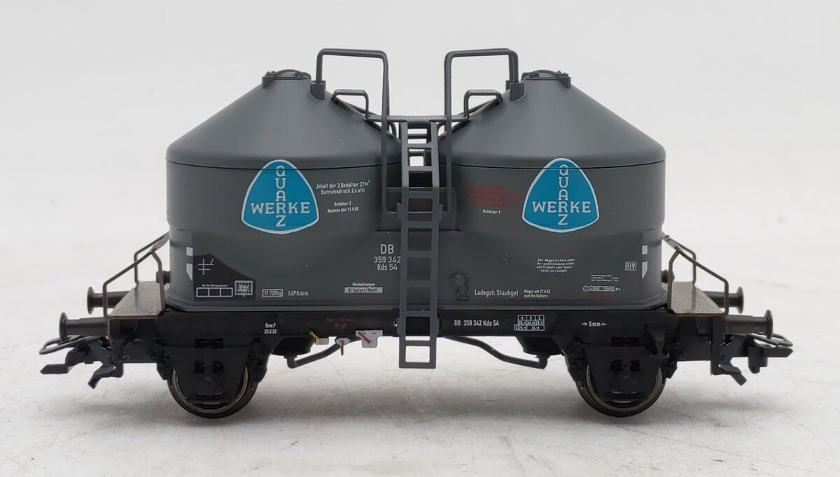 Marklin 46619 HO Quarz-Werke 3-Rail Covered Hopper/Silo No Brakeman's Platform EX/Box
