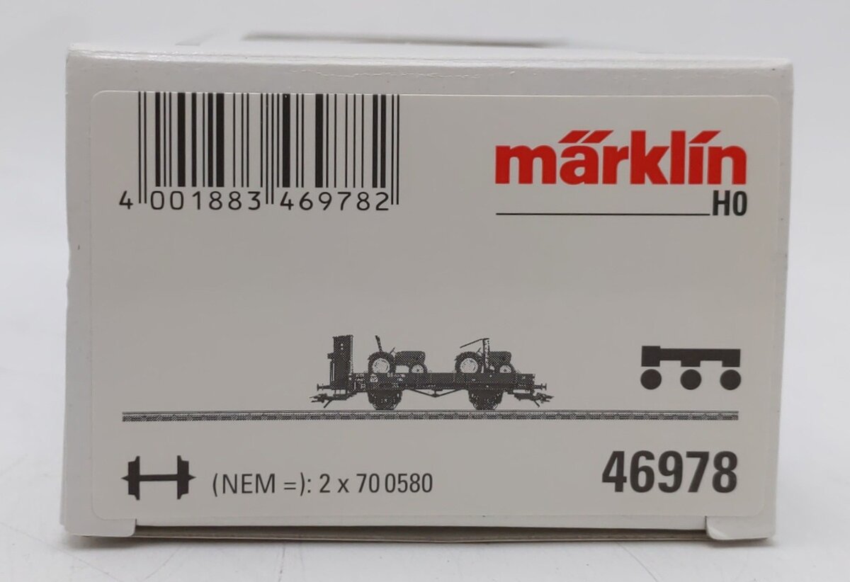 Marklin 46978 HO Scale Flatcar with Tractor Load EX/Box