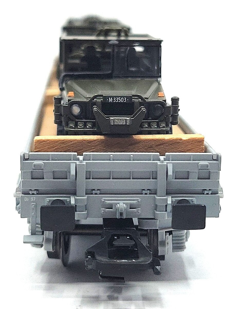 Marklin 47022 Ho Scale SBB Low Side Car w/ 3 "Serval" LN/Box