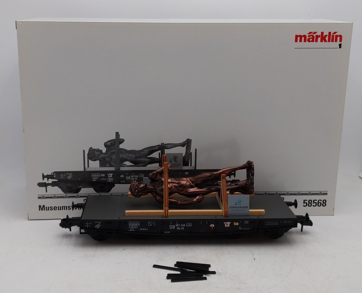 Marklin 1 Gauge Museum w/ Statue Flatcar #961248 LN/Box