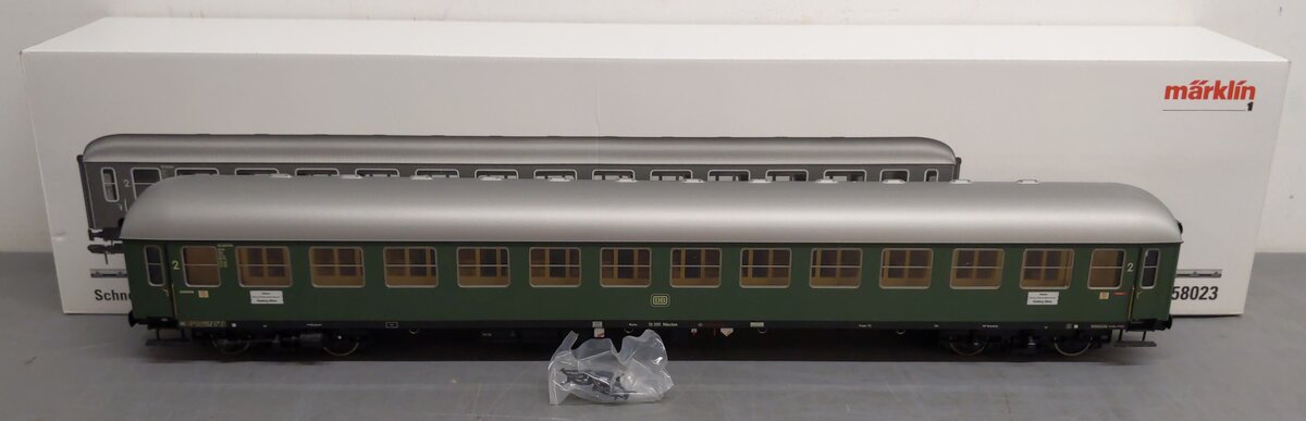 Marklin 58023 1 Gauge DB Type B4üm-61 Express Train 2nd Class Coach Car #19395 EX/Box