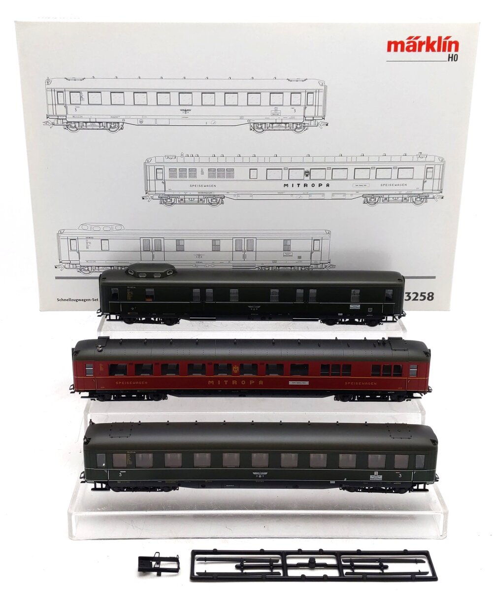 Marklin 43258 HO DRG Berlin-Hamburg Express Train Passenger Cars (Set of 3) EX/Box