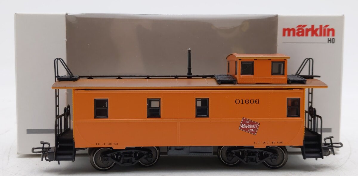 Marklin 45704 HO Scale Milwaukee Road Caboose EX/Box