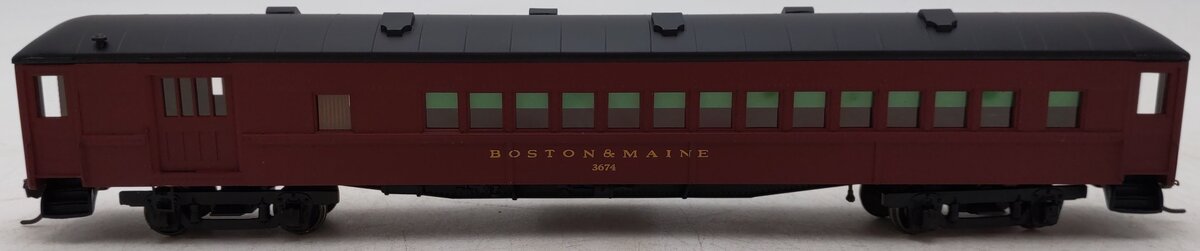 The Bethlehem Car Works BCW5221-04 HO Boston & Maine Combine Passenger Car #3674 EX/Box