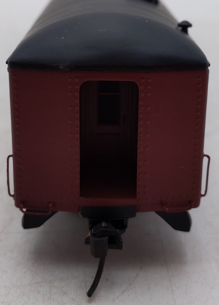 The Bethlehem Car Works BCW5211-02 HO Scale Boston & Maine Passenger Coach #1480 EX/Box
