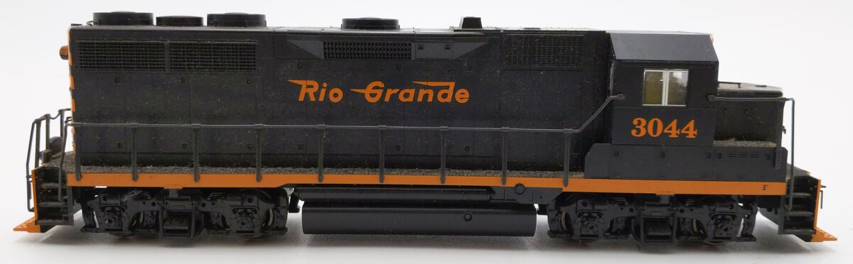 Kato 37-04A HO Scale Denver & Rio Grande GP35 Phase IB Diesel Locomotive #3044 EX