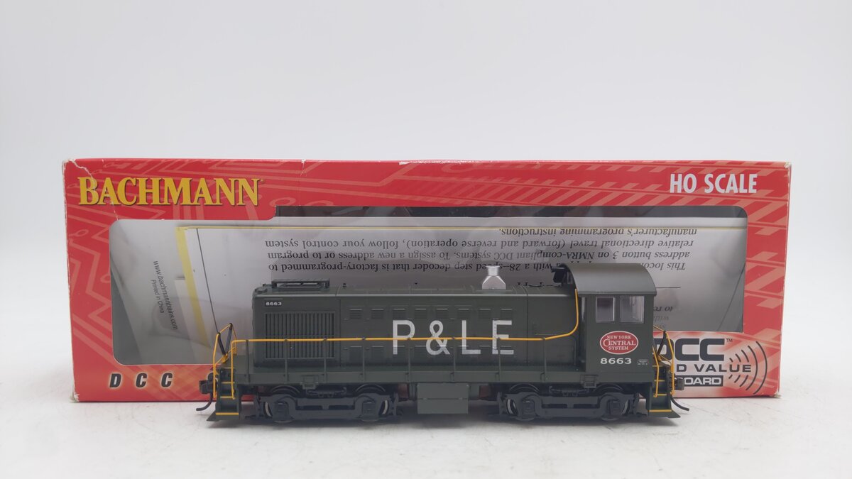 Bachmann 63208 HO New York Central ALCO S4 Diesel Locomotive #8663 w/DCC/Sound EX/Box