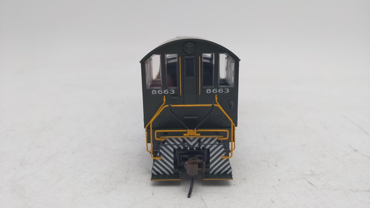 Bachmann 63208 HO New York Central ALCO S4 Diesel Locomotive #8663 w/DCC/Sound EX/Box