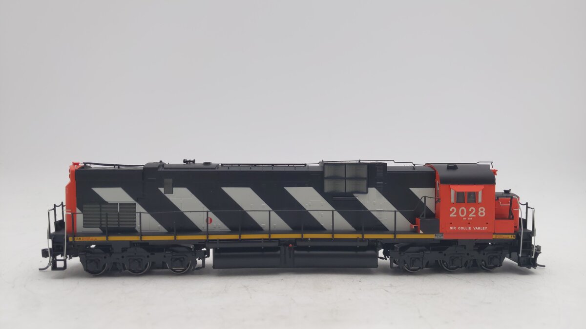 Bowser 23740 HO CB&CNS C-630M Diesel Locomotive with DCC & Sound #2028 EX/Box