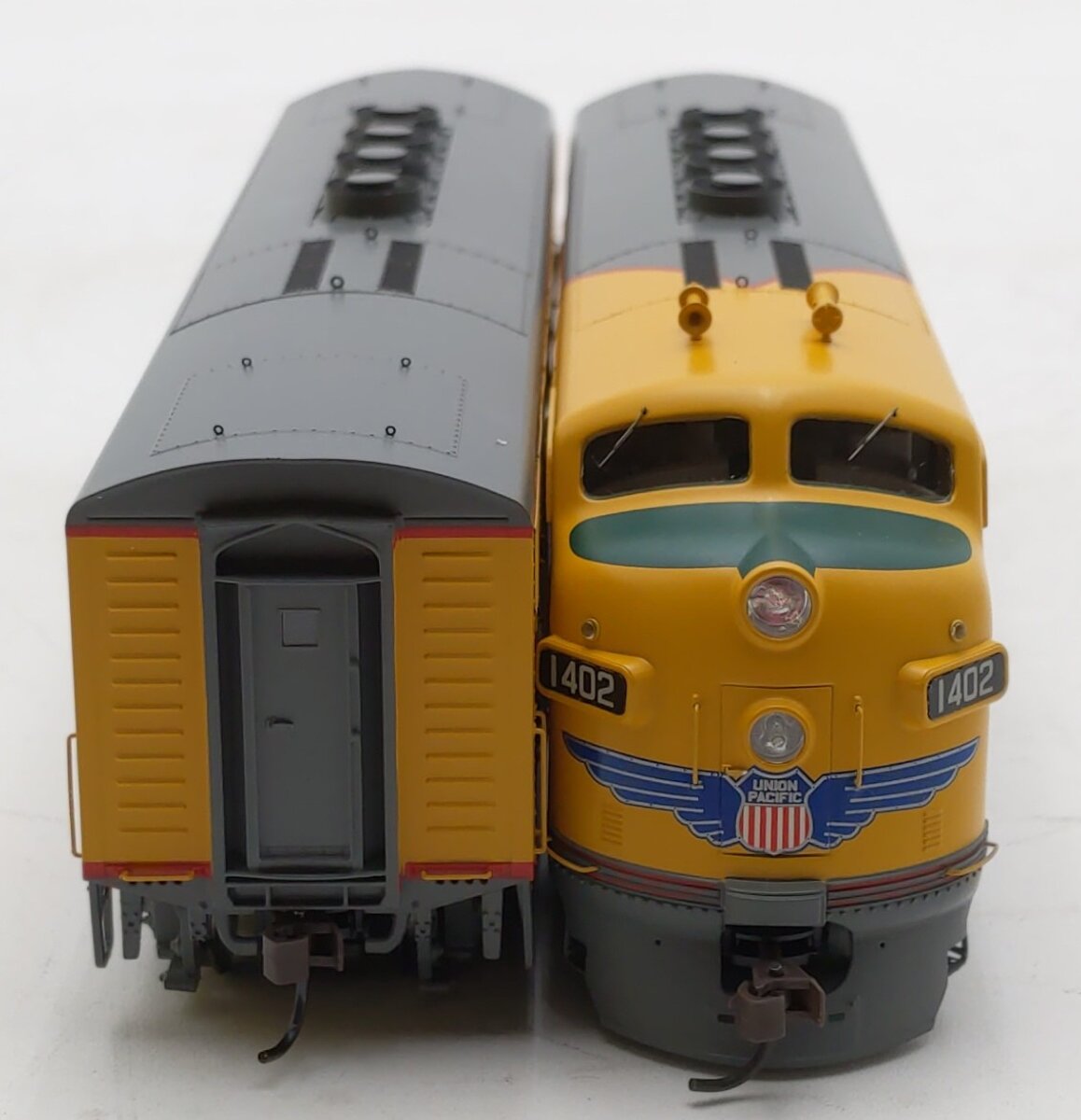 Athearn G2506 HO Scale Union Pacific F-3 AB Diesel Set LN/Box