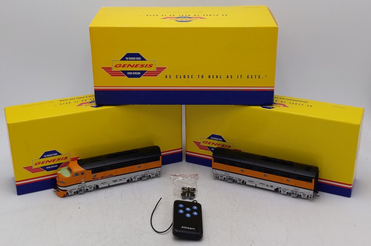 Athearn G22113 HO Scale Rio Grande Diesel Locomotive (Set of 2) EX/Box