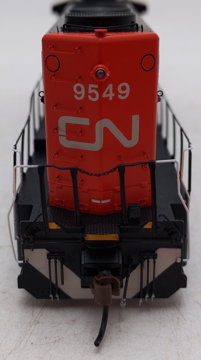 Athearn G40546 HO Canadian National GP40-2L Powered Diesel Locomotive #9549 EX/Box