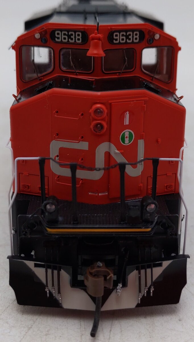 Athearn 40550 HO Scale Canadian National GP40-2 Diesel Locomotive #9638 EX/Box