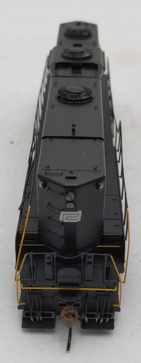 Athearn G62918 HO Penn Central GP9B Phase III with DCC & Sound #3826 EX/Box