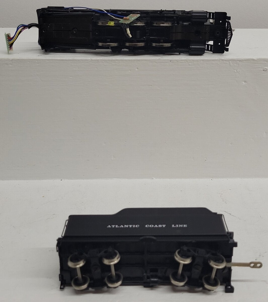Athearn G9041 HO Scale ACL USRA 4-6-2 Light Pacific Steam Locomotive #1501 VG/Box