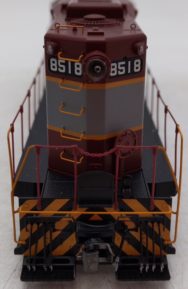 Athearn ATHG62593 HO Scale Canadian Pacific Diesel Locomotive #8518 w/ Sound EX/Box
