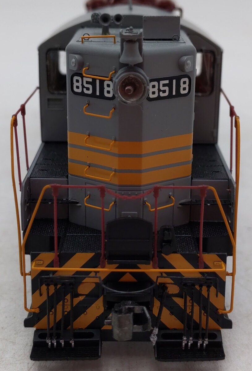 Athearn ATHG62593 HO Scale Canadian Pacific Diesel Locomotive #8518 w/ Sound EX/Box