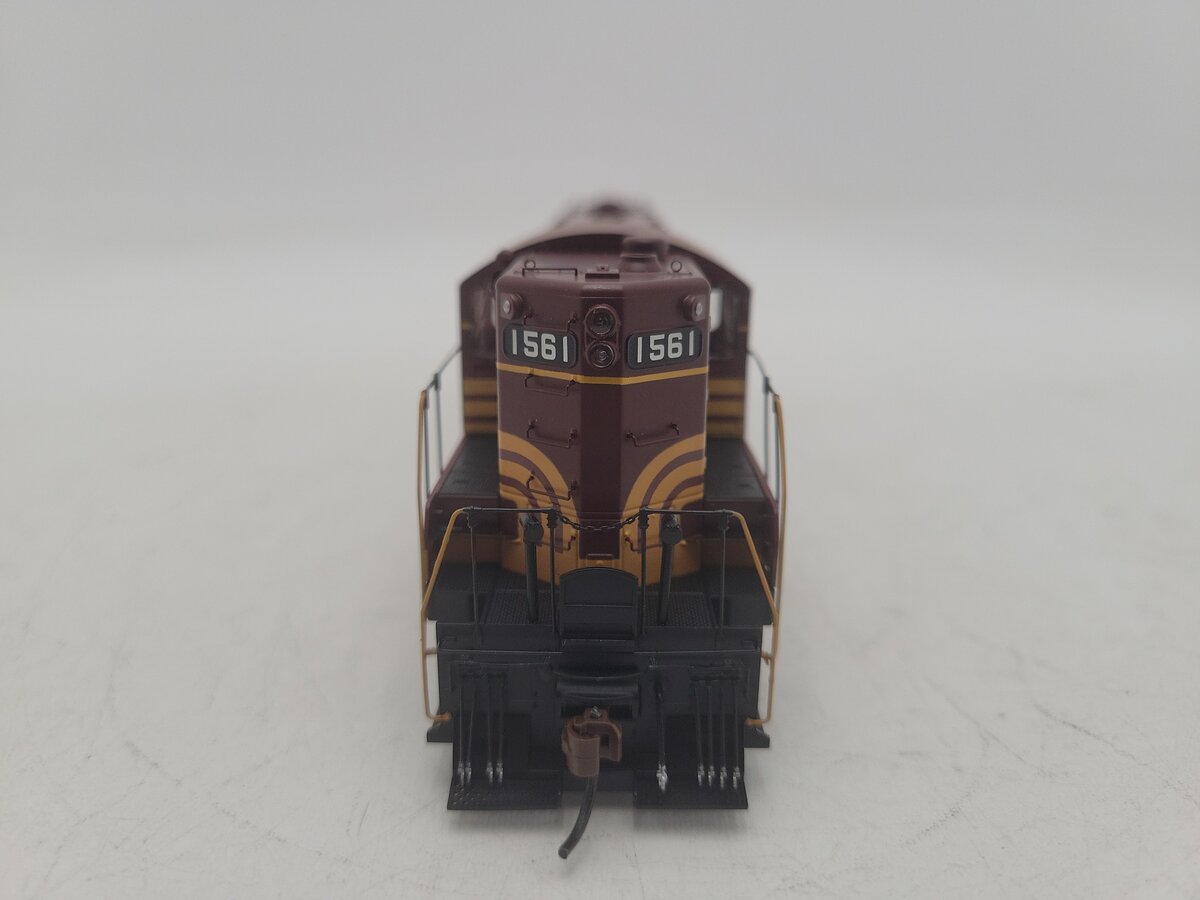 Athearn G62926 HO Boston and Maine GP7 with Hep, with DCC & Sound #1561 EX/Box