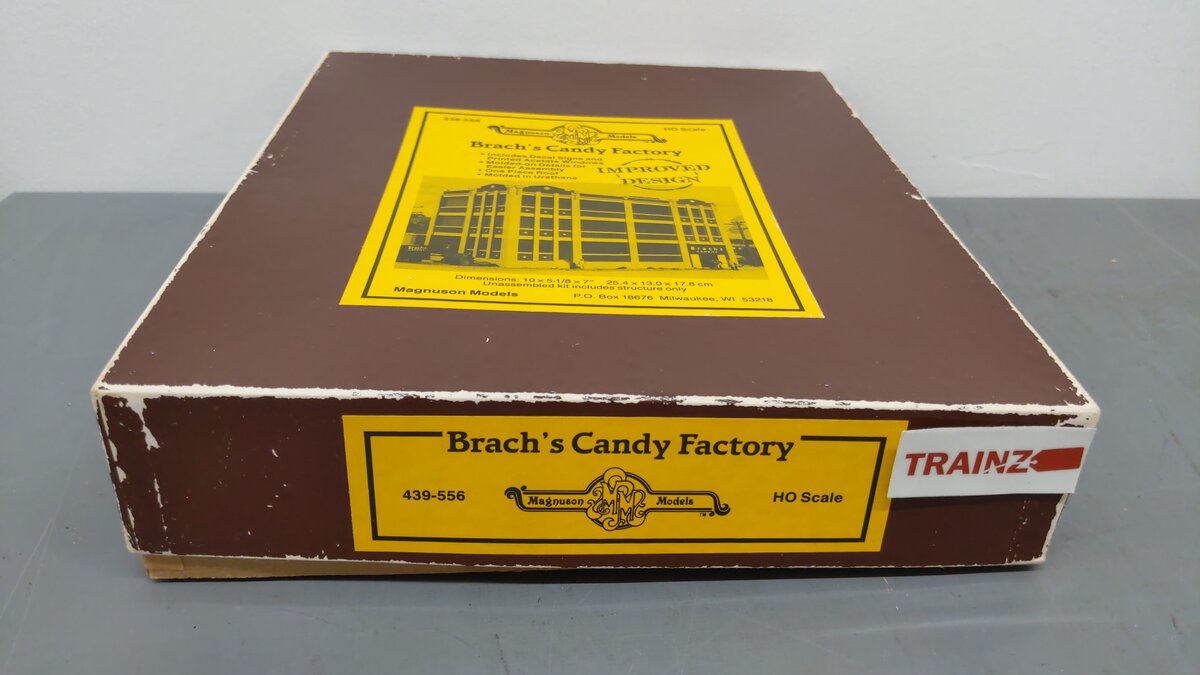 Magnuson Models 439-556 HO Scale Brach's Candy Factory Building Kit EX/Box