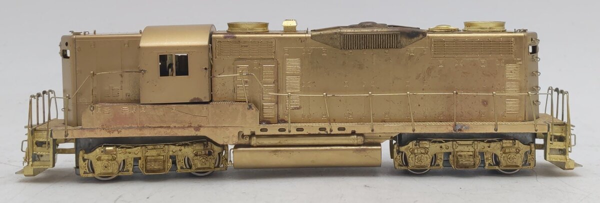 Oriental Limited HO BRASS EMD GP20 2000HP Low Hood Diesel Locomotive - Unpainted/Box