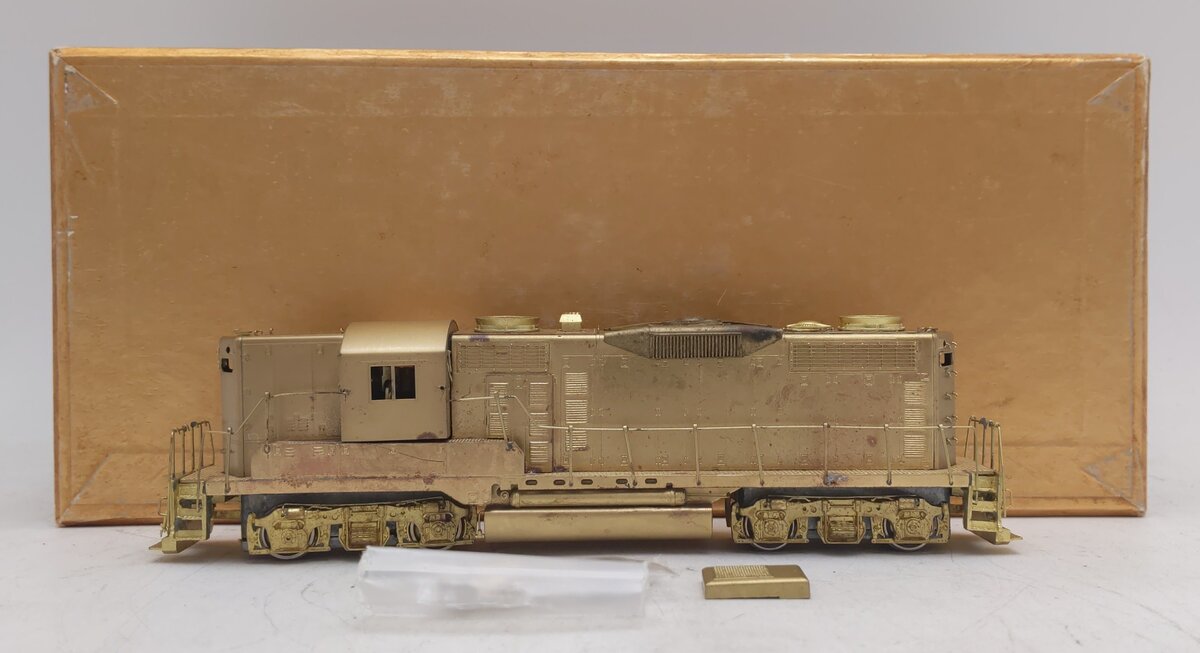 Oriental Limited HO BRASS EMD GP20 2000HP Low Hood Diesel Locomotive - Unpainted/Box