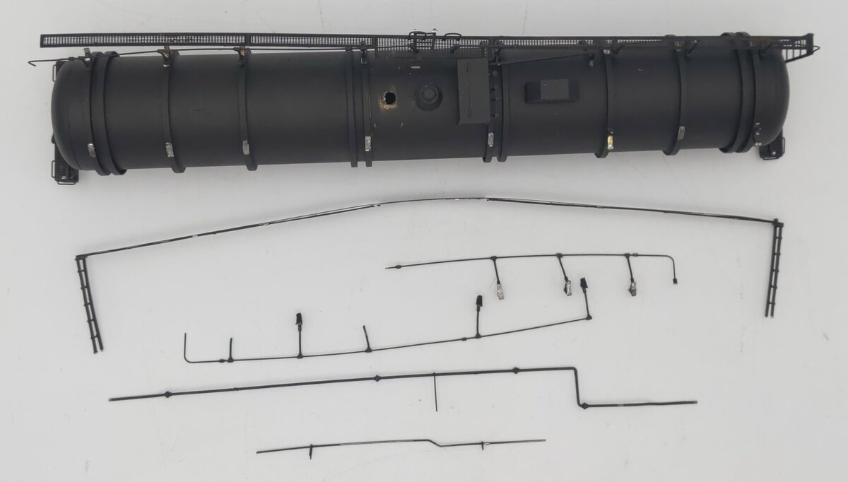 Overland 3029 HO BRASS 61' 15,000 Gallon Liquid Air Tank Car - Painted/Box