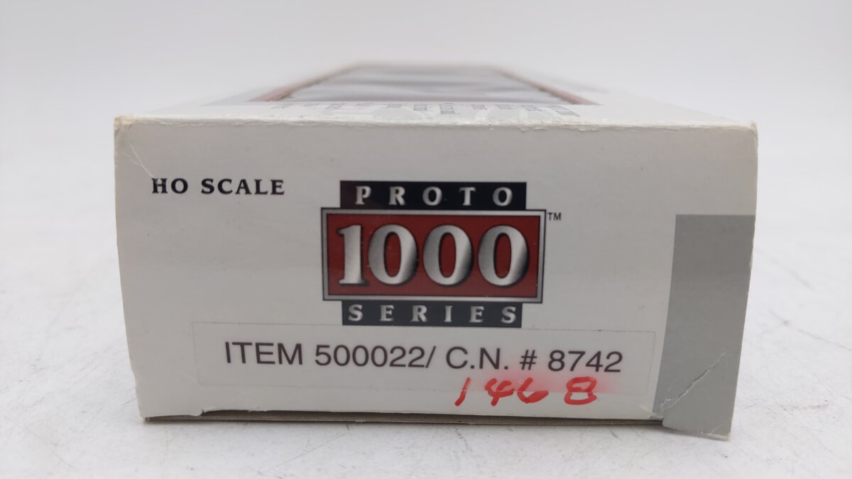 Proto 1000 500022 HO Scale Canadian National C-Liner Diesel Locomotive #8742 EX/Box