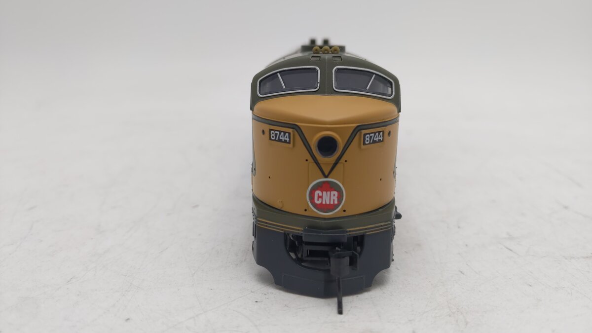Proto 1000 500023 HO Scale C.N. Diesel Locomotive #8744 EX/Box