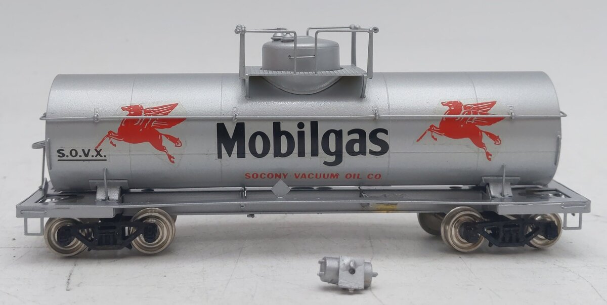 Precision Scale Company 15666 HO BRASS Mobilgas 10,000 Gallon Tank Car VG/Box
