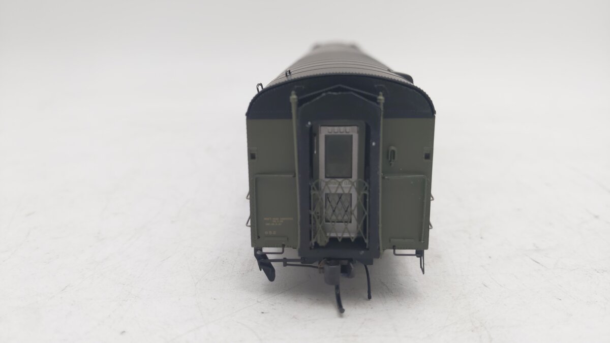 Rapido Trains 112009 HO Canadian National Club Galley Passenger Car #652 EX/Box