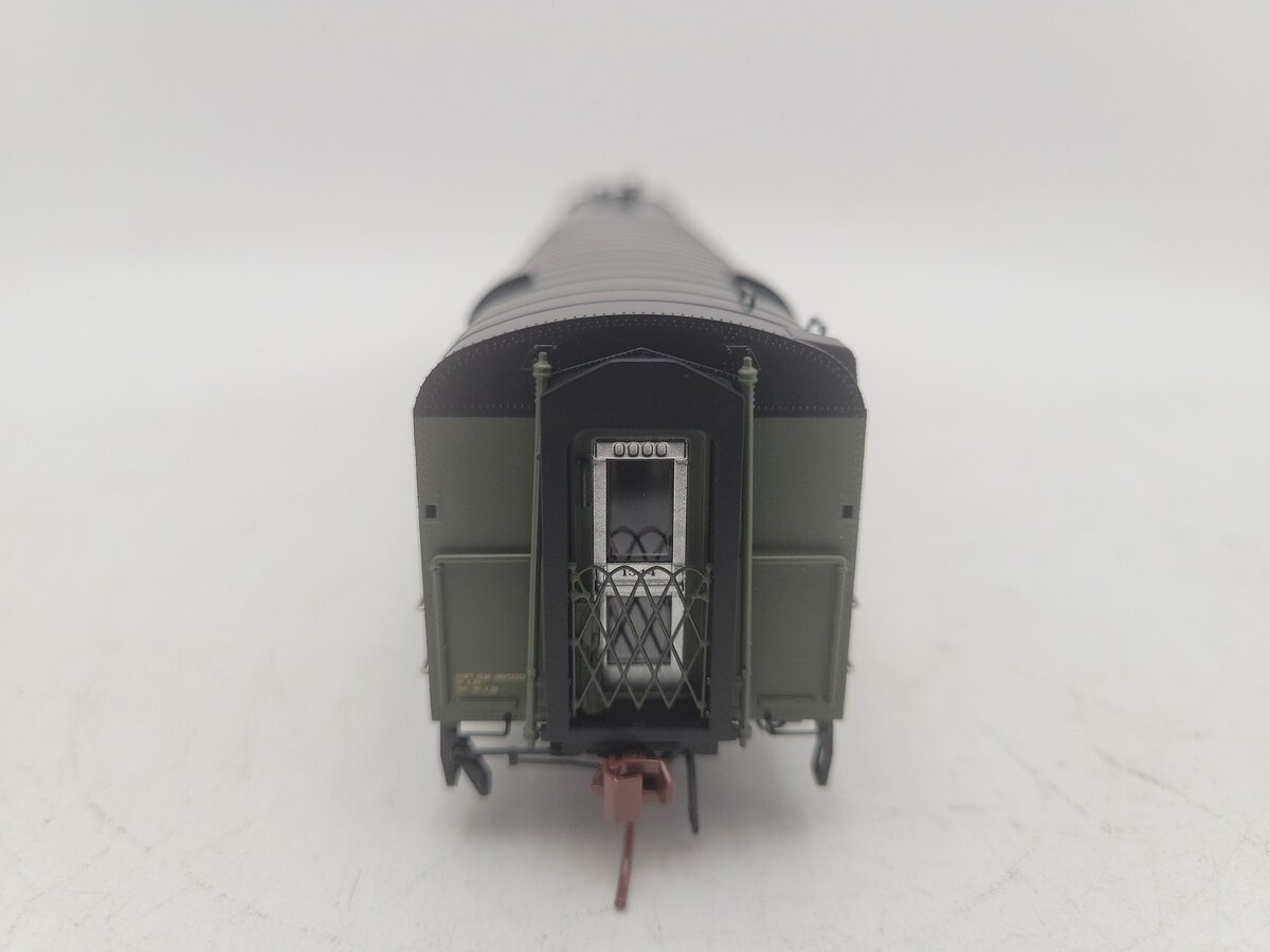 Rapido Trains 124002 HO CN P-S Lightweight 40 Seat Dining Car #1344 EX/Box