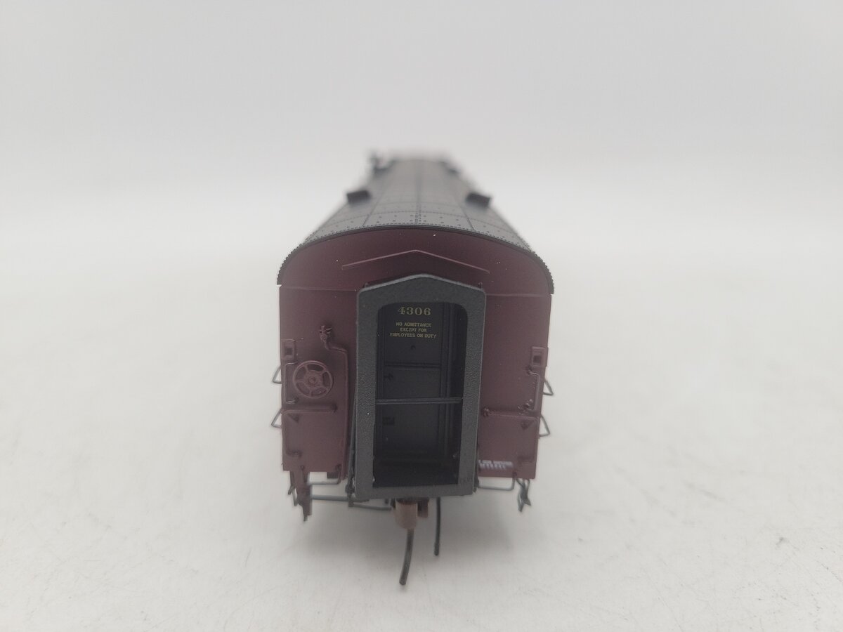 Rapido Trains 106189 HO Canadian Pacific Baggage Express Car #4306 EX/Box