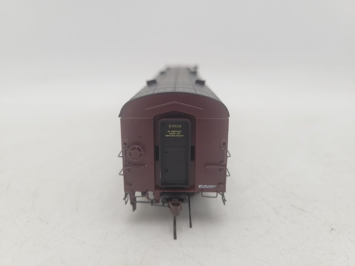 Rapido Trains 106189 HO Canadian Pacific Baggage Express Car #4306 EX/Box