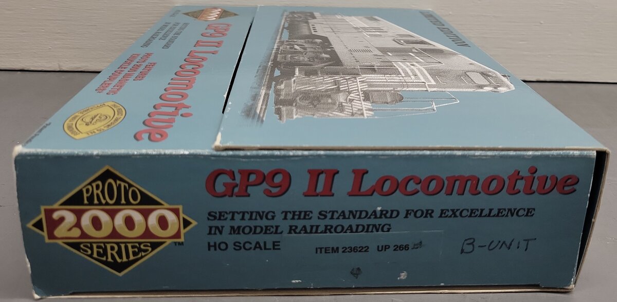 Proto 2000 23622 HO Scale Union Pacific GP9 II Diesel Locomotive #266 VG/Box