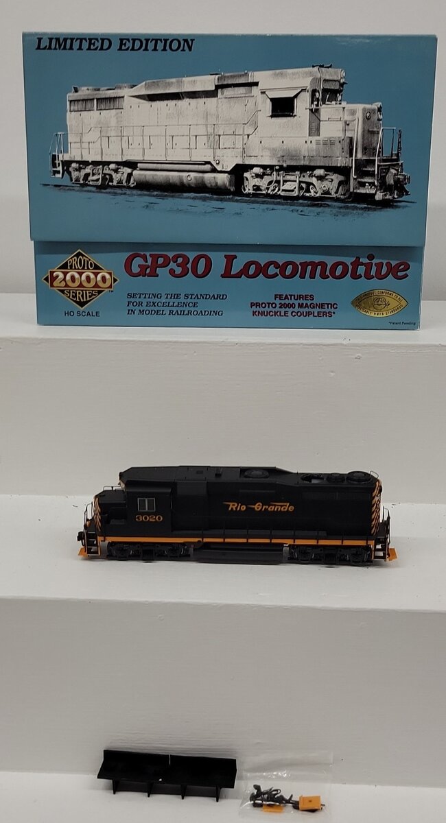 Proto 2000 23115 HO Scale D&RGW EMD GP30 Diesel Locomotive #3020 VG/Box