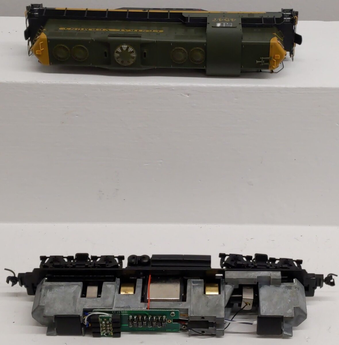 Proto 2000 97070 HO Central Vermont GP9 II Diesel Locomotive #4547 EX/Box