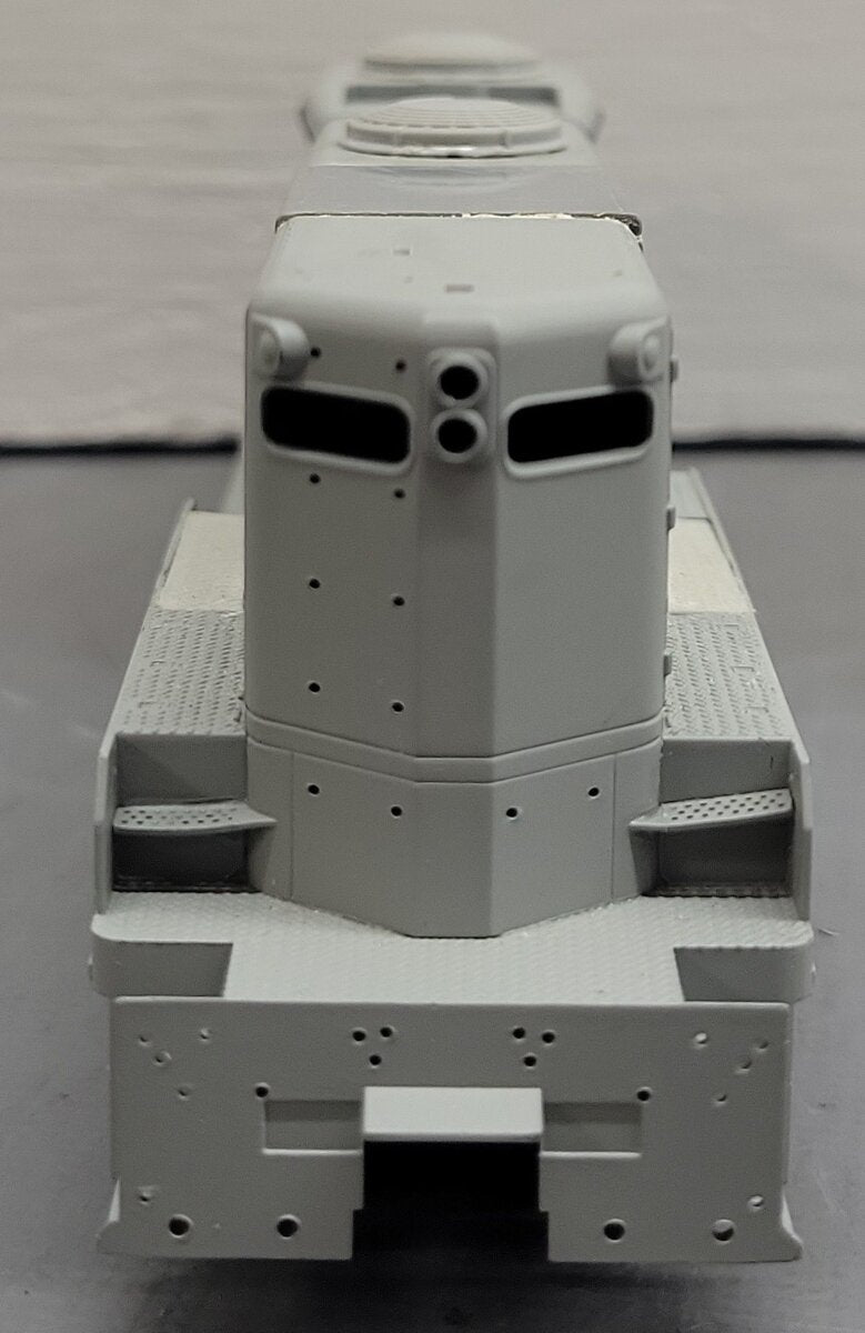 Proto 2000 21649 HO Scale Undecorated EMD GP9 Phase III Diesel Locomotive VG/Box