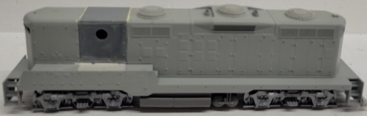 Proto 2000 21649 HO Scale Undecorated EMD GP9 Phase III Diesel Locomotive VG/Box