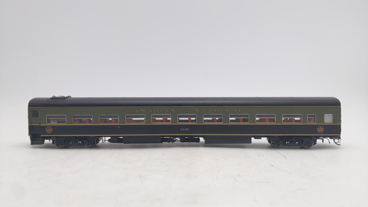 Rapido Trains 100020 HO Canadian National LW Coach Passenger Car #5591 EX/Box