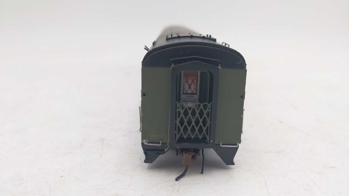 Rapido Trains 100013 HO Canadian National Railways Lightweight Coach #5470 EX/Box