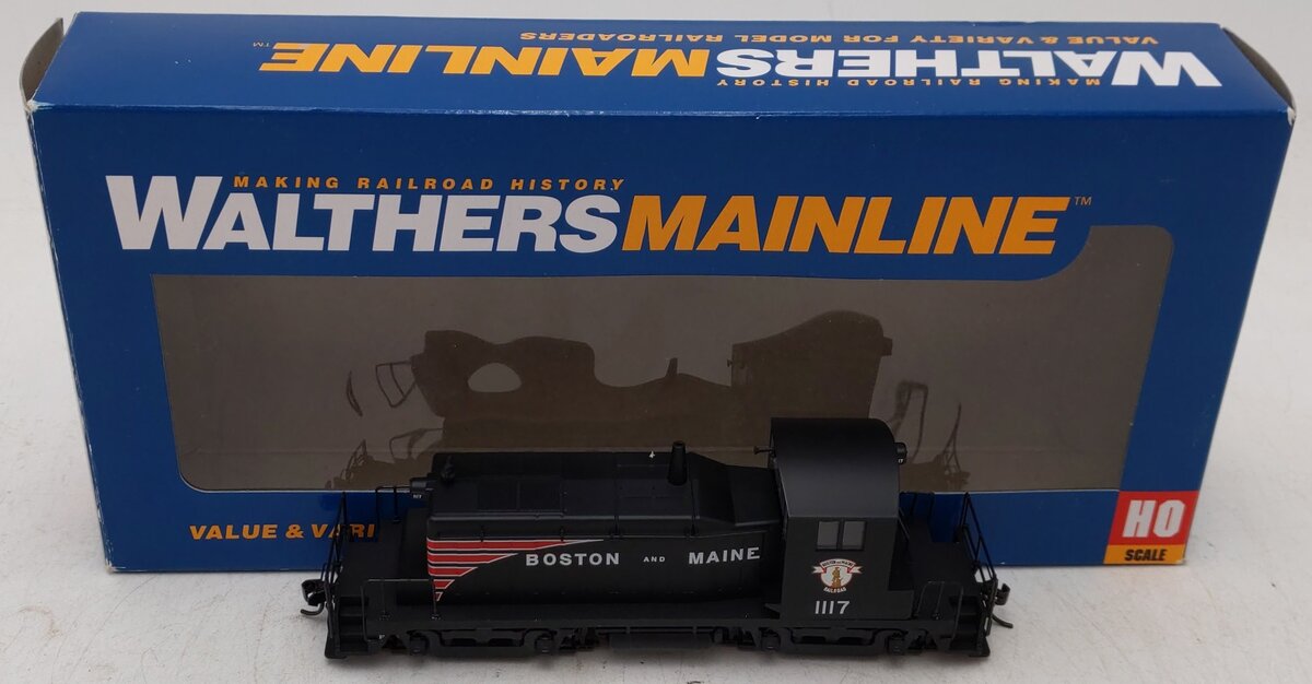 Walthers 910-9202 HO Scale Boston & Main Powered Diesel Locomotive #1117 EX/Box