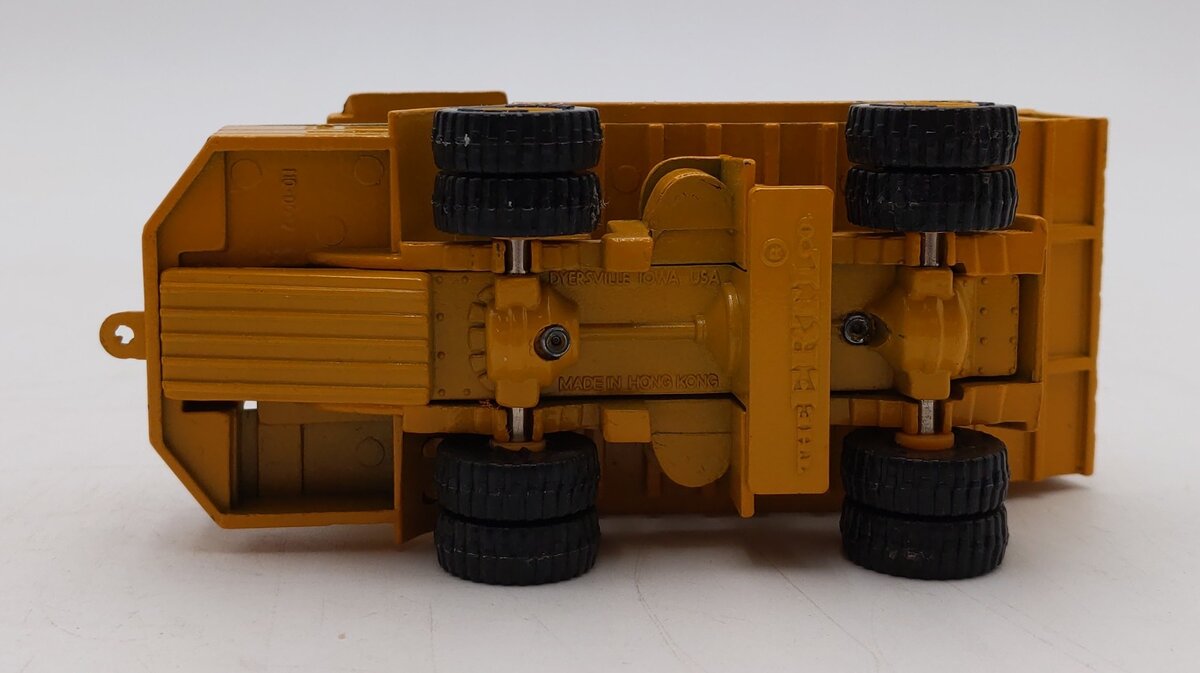 Ertl 1:87 Scale International Off Highway Dump Truck VG