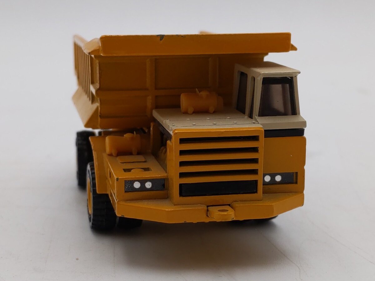 Ertl 1:87 Scale International Off Highway Dump Truck VG