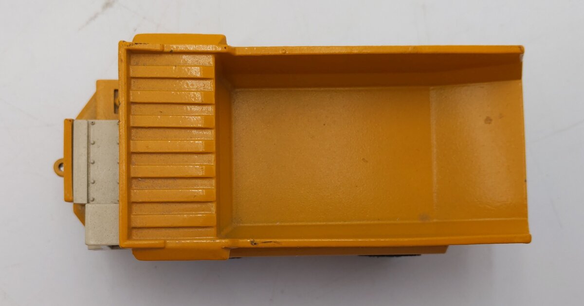 Ertl 1:87 Scale International Off Highway Dump Truck VG