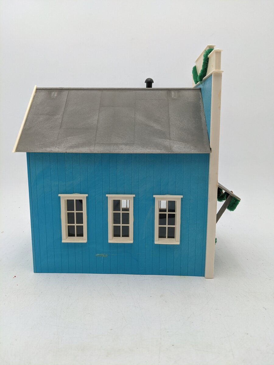 Piko 62200 G Santa's Workshop Building Kit VG