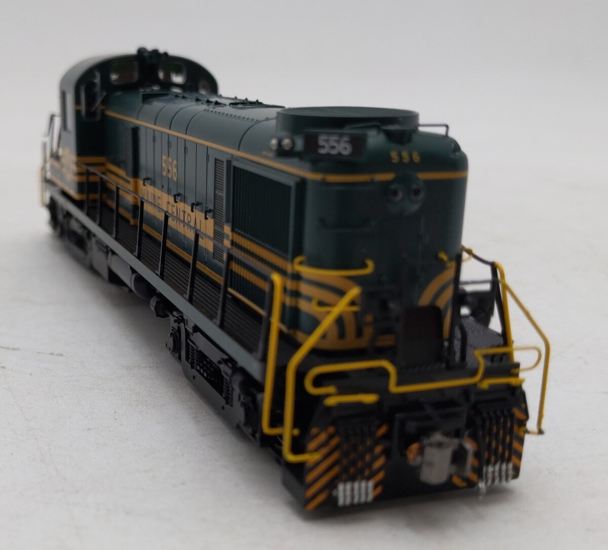 Bowser 25207 HO Maine Central ALCo RS-3 Diesel Locomotive #556 EX/Box