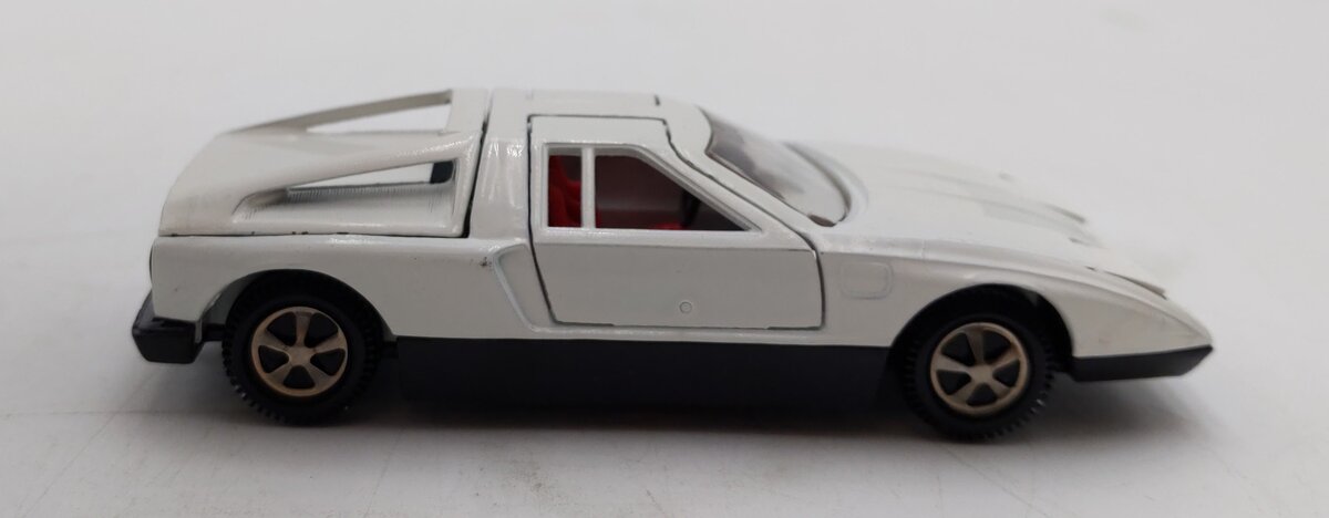 Marklin 1:43 Scale Mercedes Benz C111 (White) VG